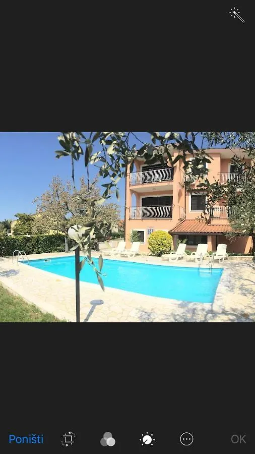Penzion Apartmani Noemi Pula