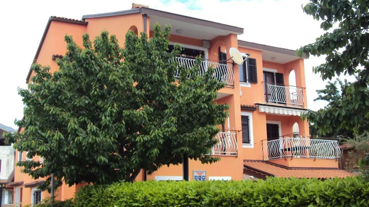 Apartmani Noemi Pula 0*,